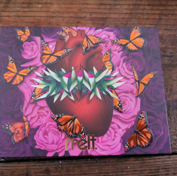 Melt amore y mariposa - Picture 2 of 3